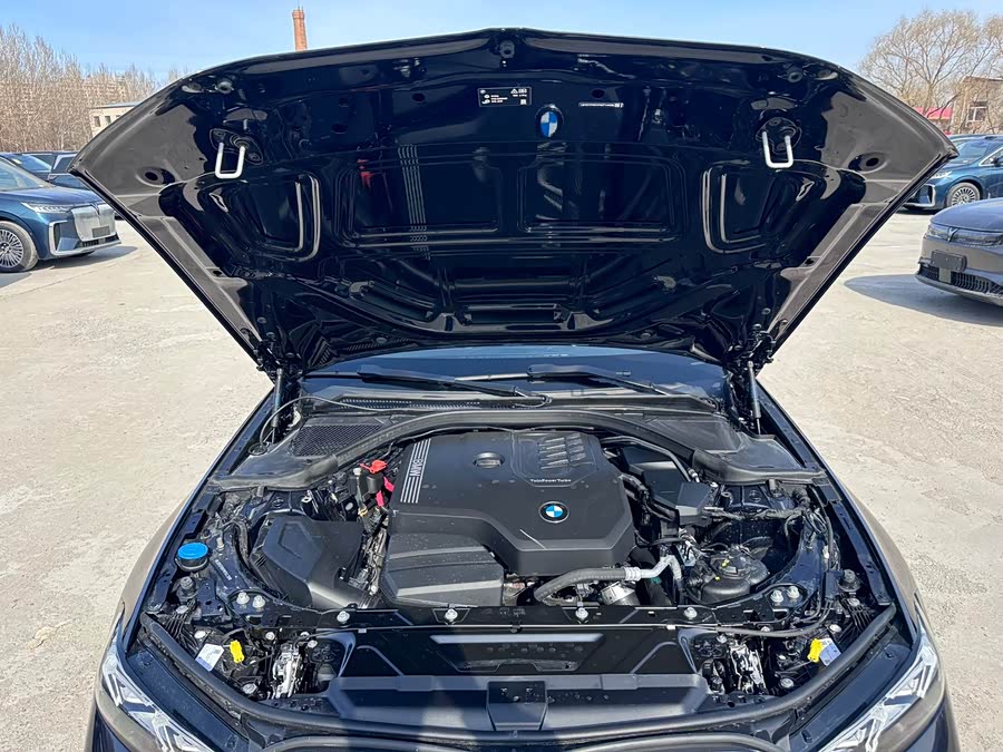 BMW 3 Series 2023 — фото 18