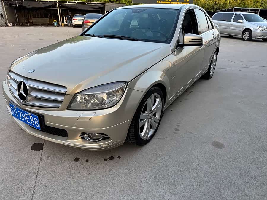 Mercedes-Benz C-Class 2010