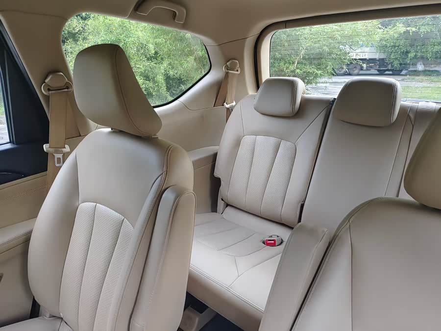 Baojun 730 2016