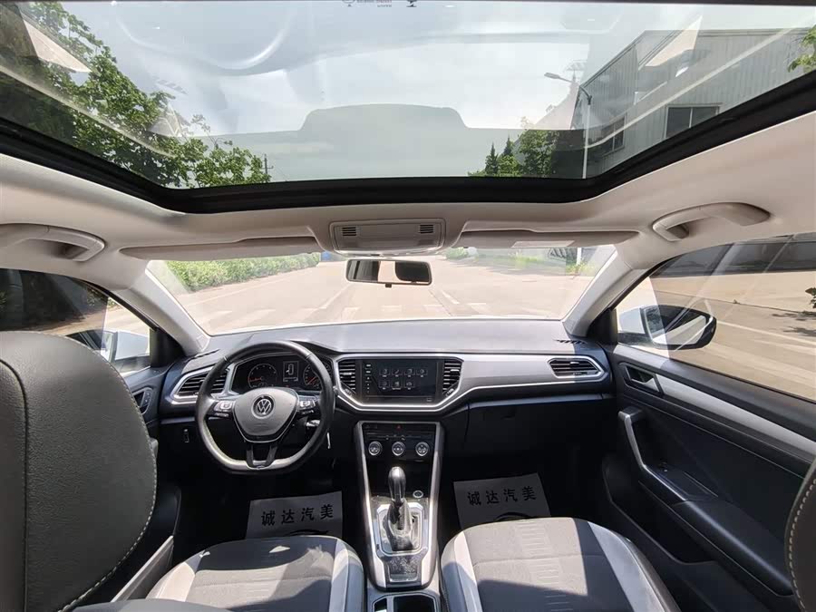 Volkswagen T-Roc 2021 — фото 15