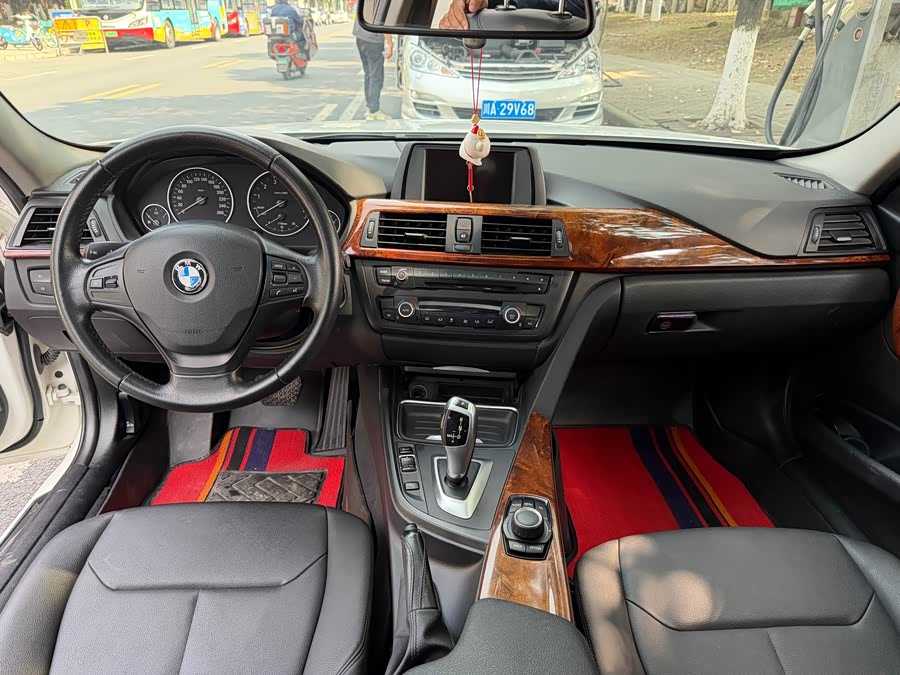BMW 3 Series 2015 — фото 13