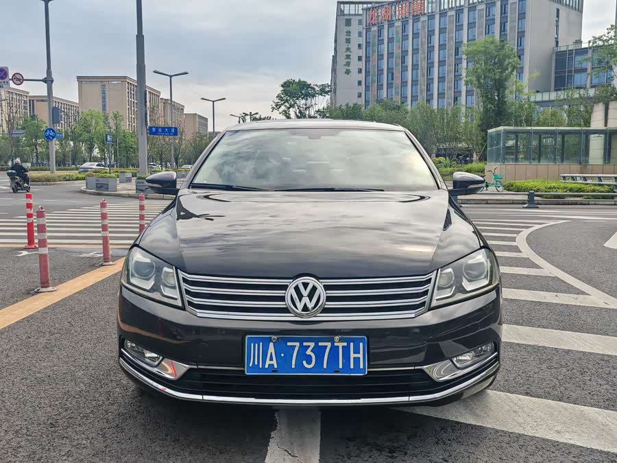Volkswagen Magotan 2012