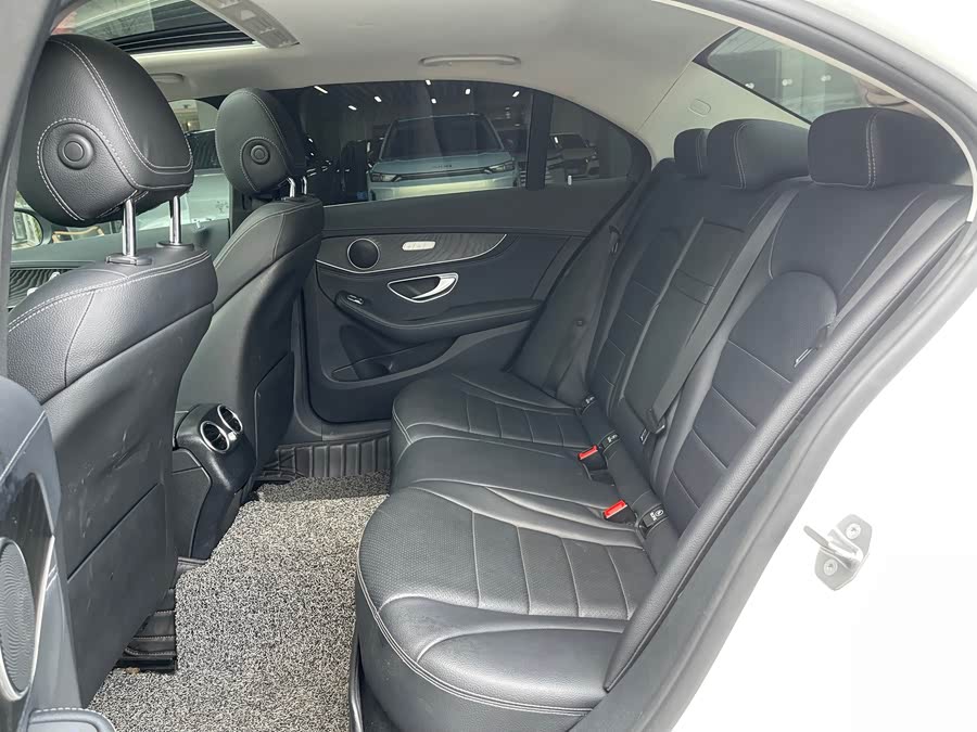 Mercedes-Benz C-Class 2017 — фото 12