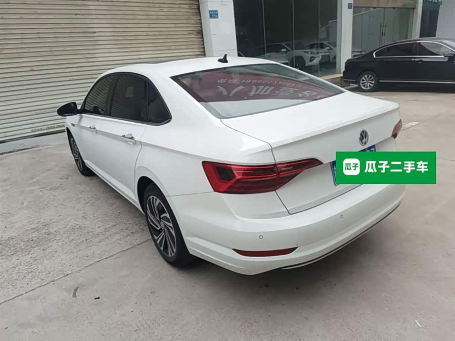 Volkswagen Sagitar 2022