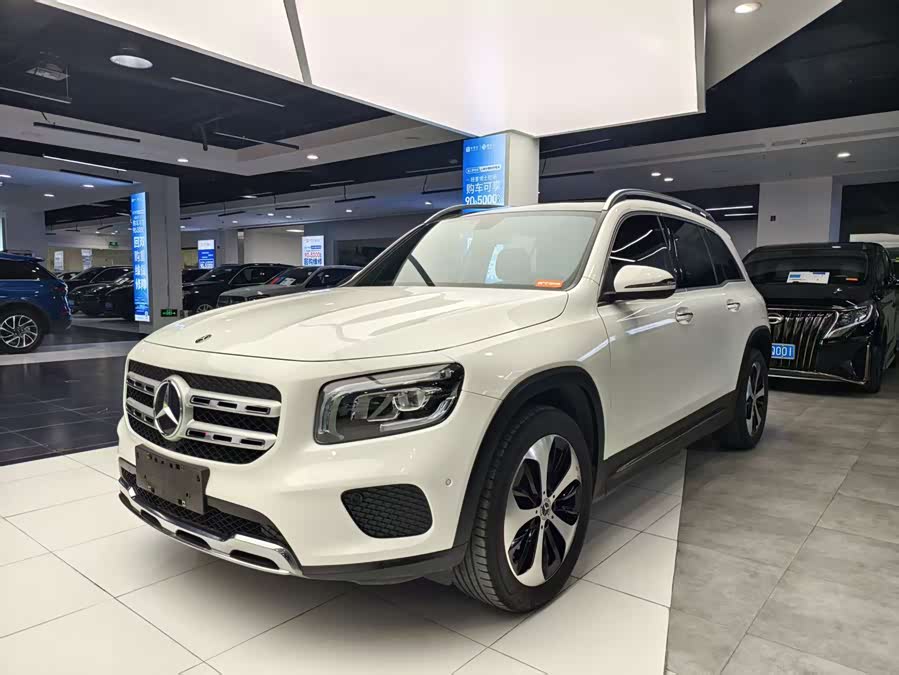 Mercedes-Benz GLB 2021