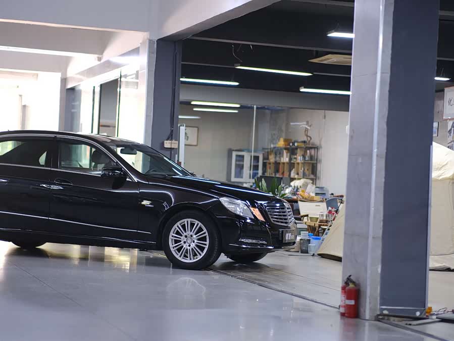 Mercedes-Benz E-Class 2012