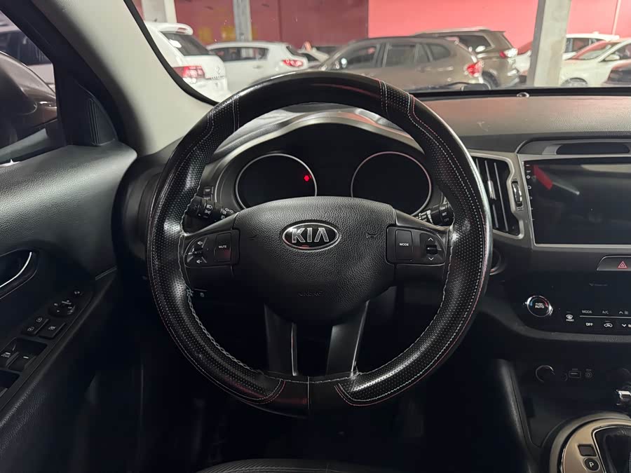 Kia Sportage 2015 — фото 12
