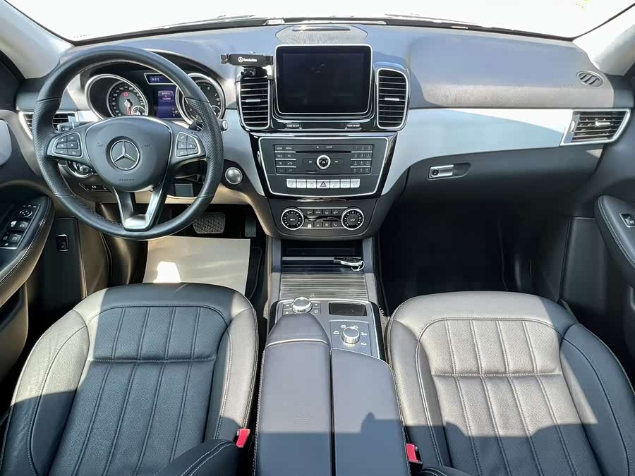 Mercedes-Benz GLE 2016