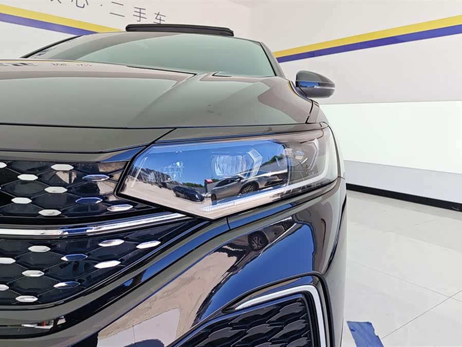 Volkswagen Passat 2023