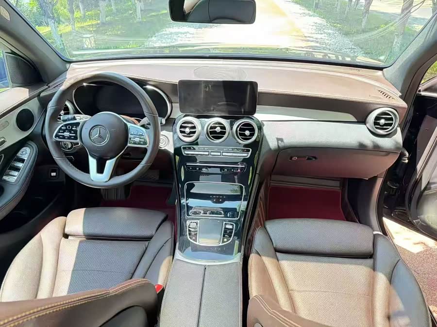 Mercedes-Benz GLC 2021