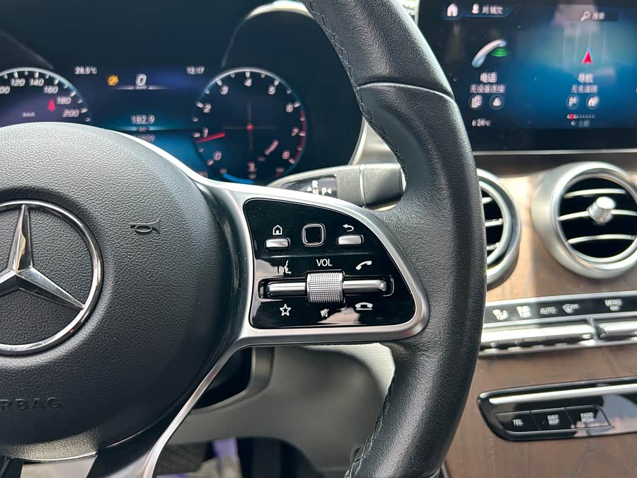 Mercedes-Benz GLC 2022 — фото 21