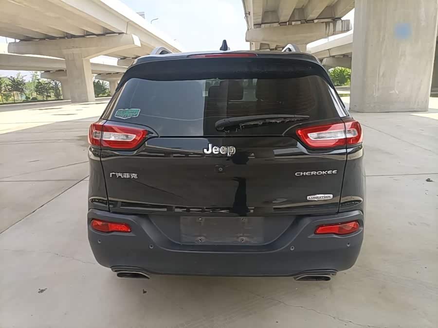 Jeep Cherokee 2016