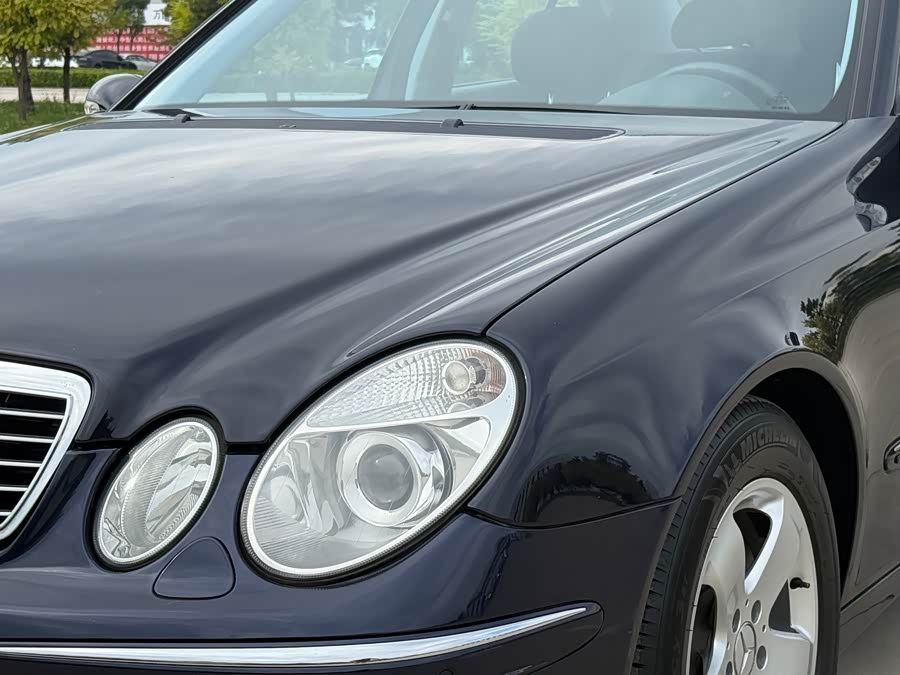 Mercedes-Benz E-Class 2007 — фото 11