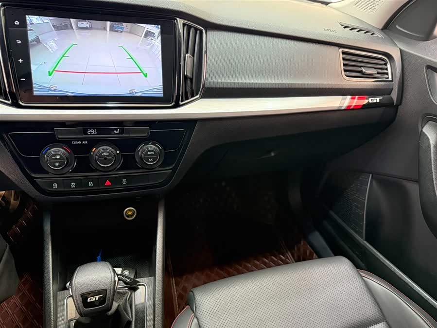 Skoda Kamiq 2023 — фото 12