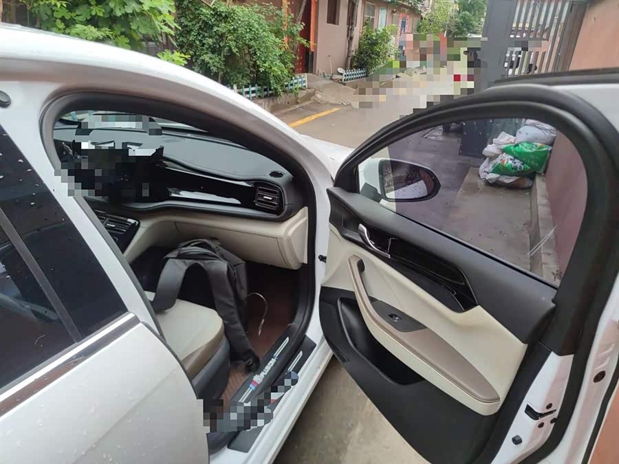 BYD Qin PLUS 2023 — фото 20
