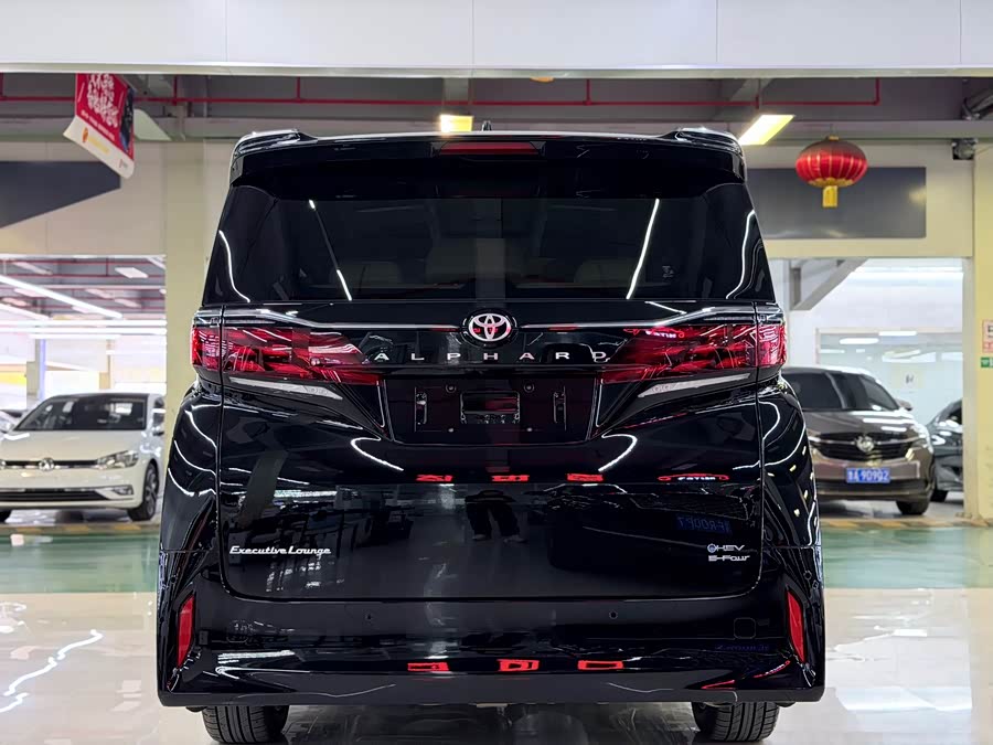 Toyota Alphard 2025