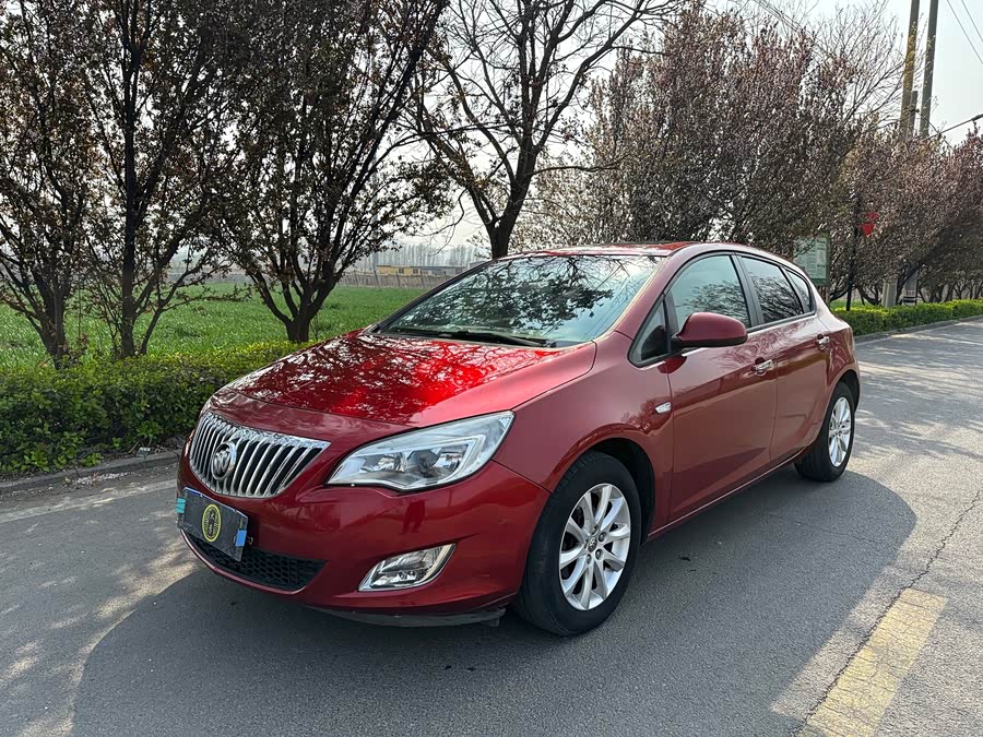 Buick Excelle 2013