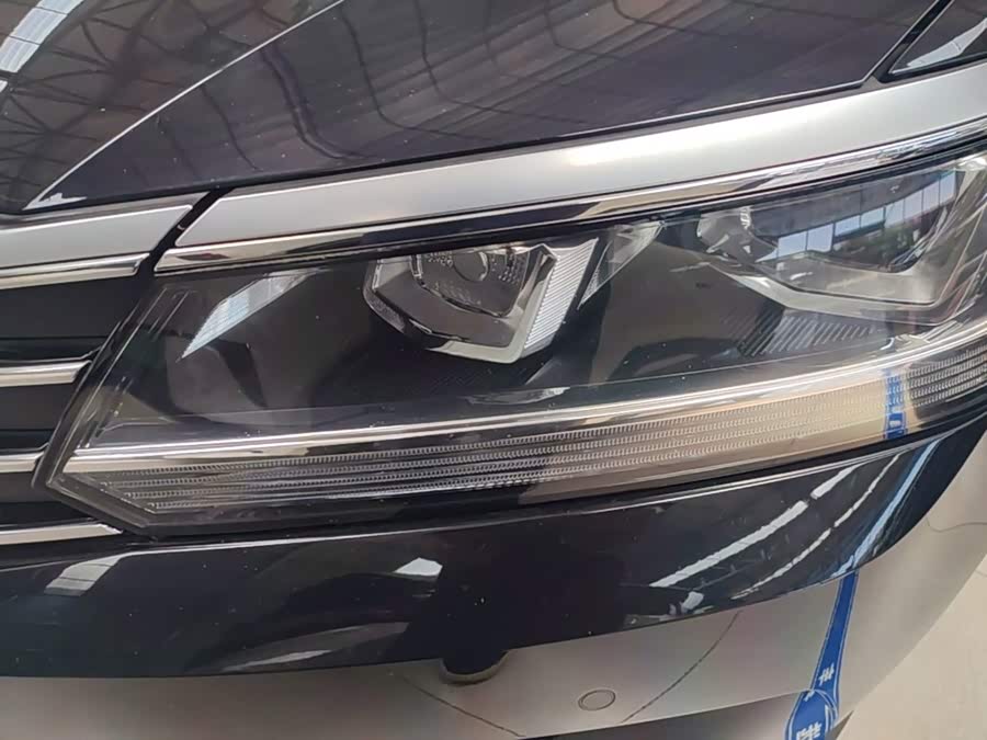 Volkswagen Passat 2017 — фото 24