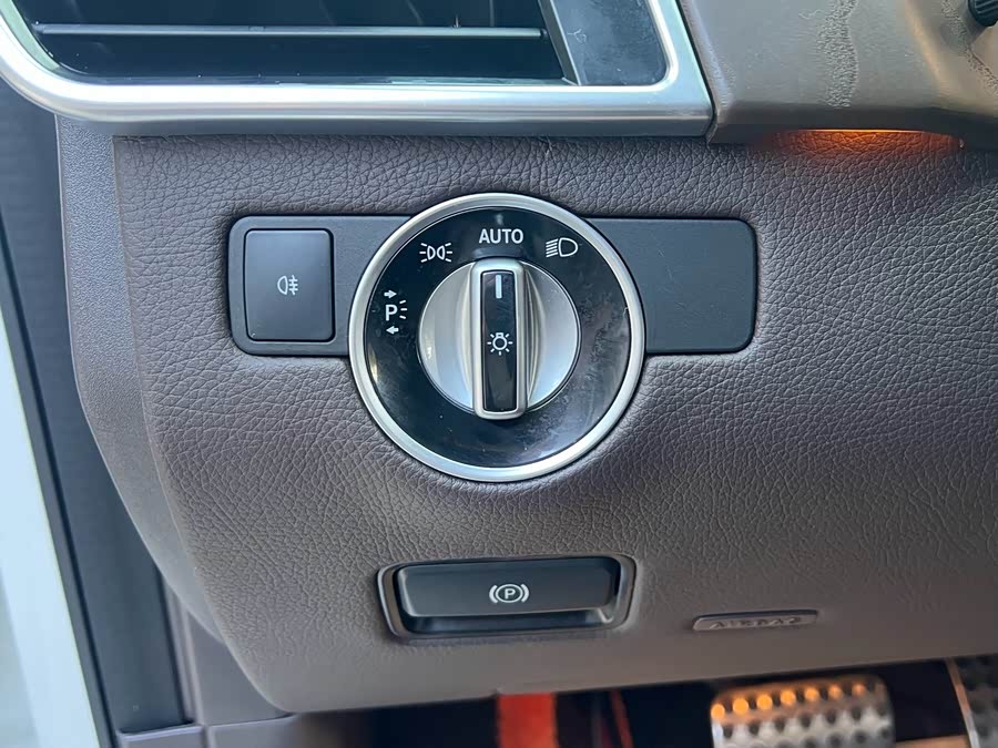 Mercedes-Benz GLE 2016 — фото 19