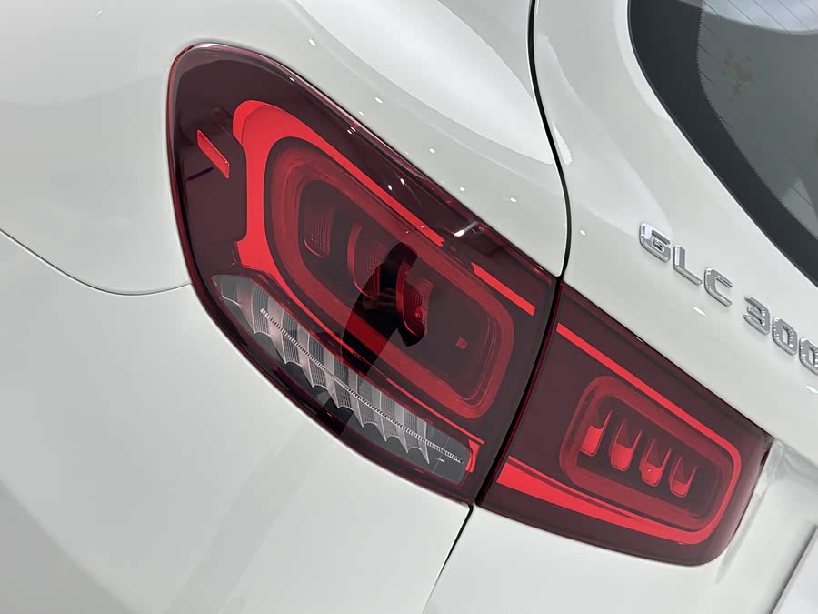 Mercedes-Benz GLC 2022 — фото 23
