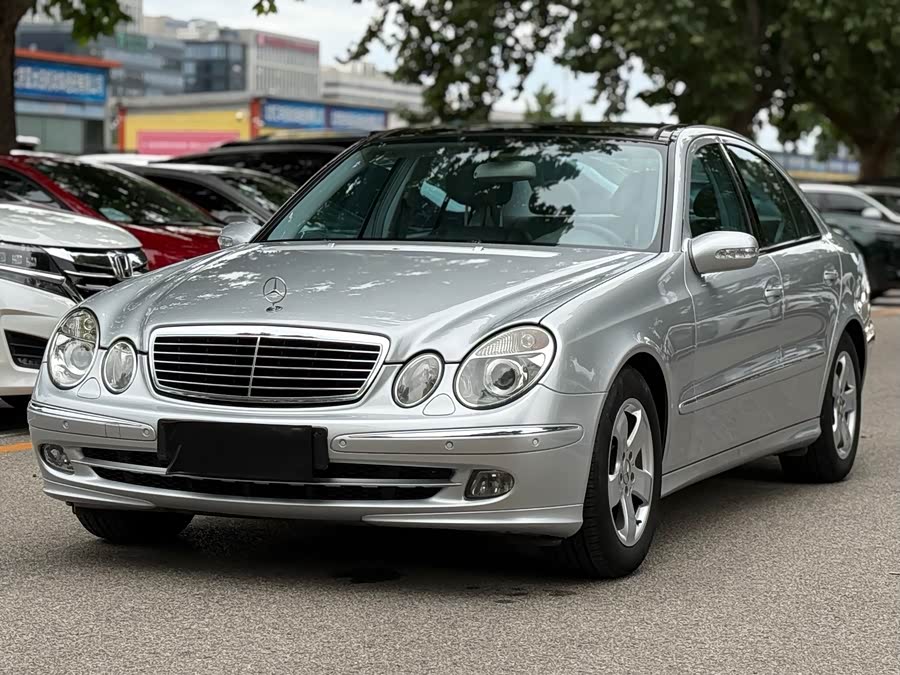 Mercedes-Benz E-Class 2005