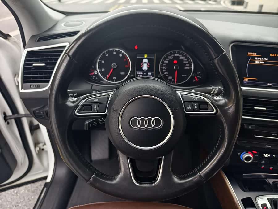 Audi Q5 2015 — фото 8