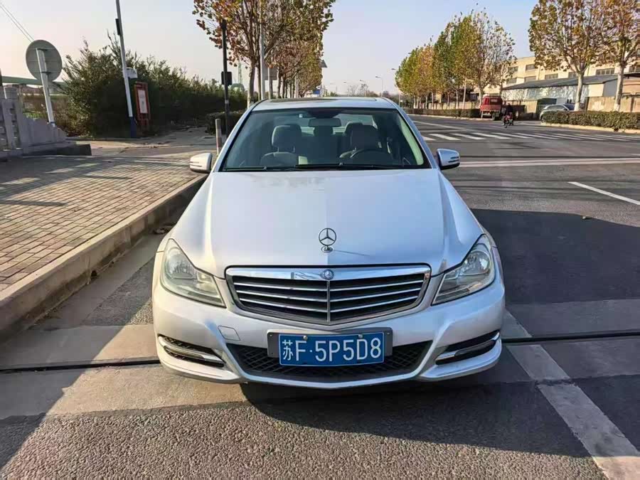 Mercedes-Benz C-Class 2011