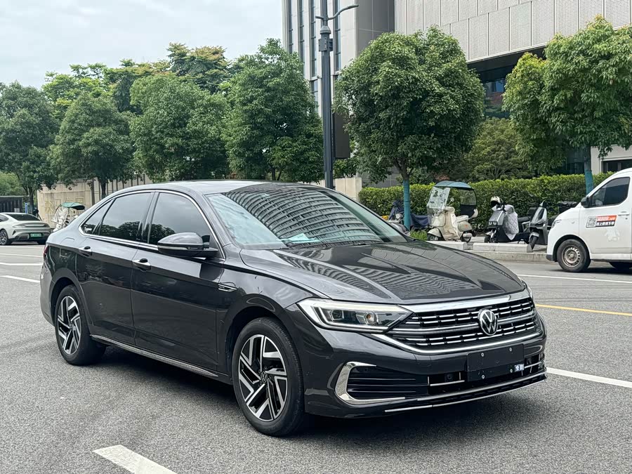 Volkswagen Sagitar 2023