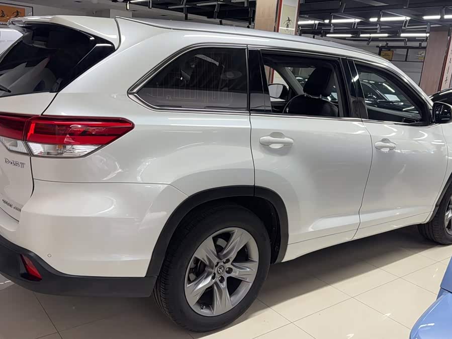 Toyota Highlander 2018