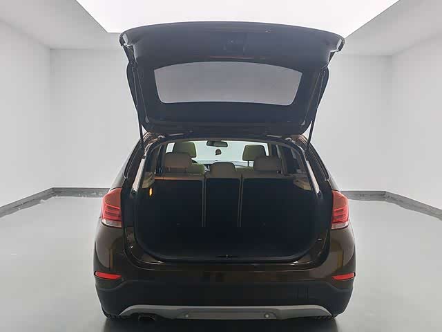 BMW X1 2013 — фото 15