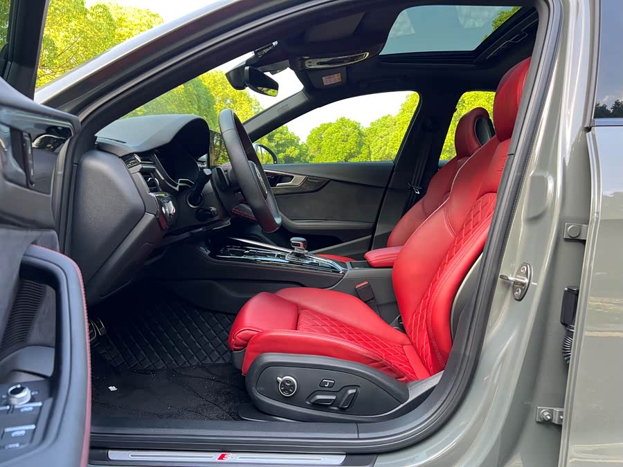 Audi S4 2023