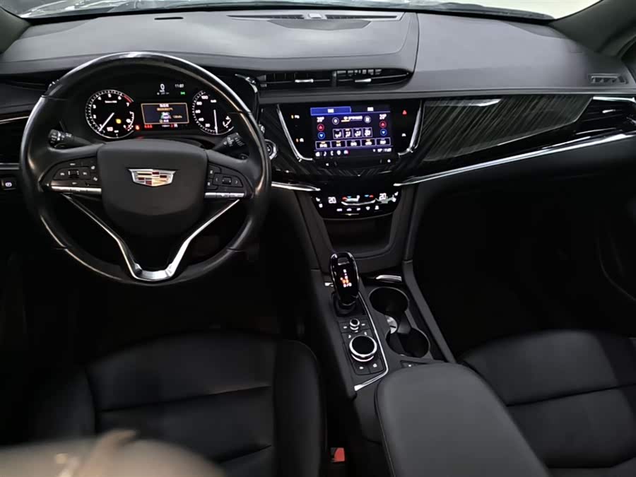 Cadillac XT6 2022 — фото 10