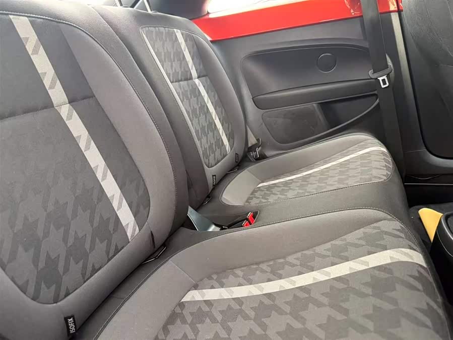 Volkswagen Beetle 2018