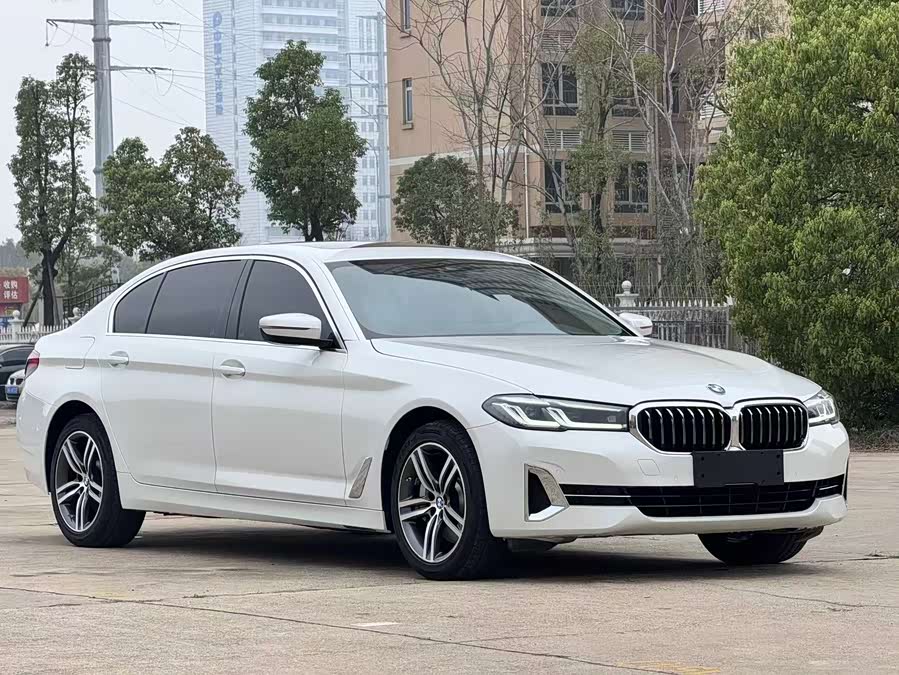 BMW 5 Series 2022