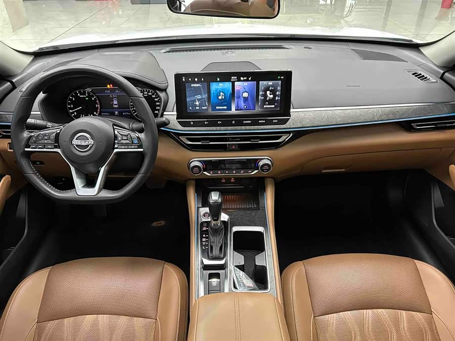 Nissan Teana 2022