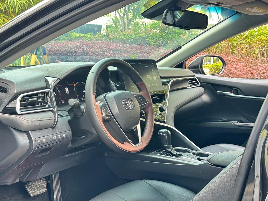 Toyota Camry 2021