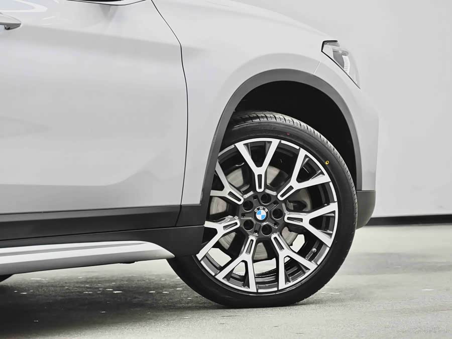 BMW X1 2022 — фото 9