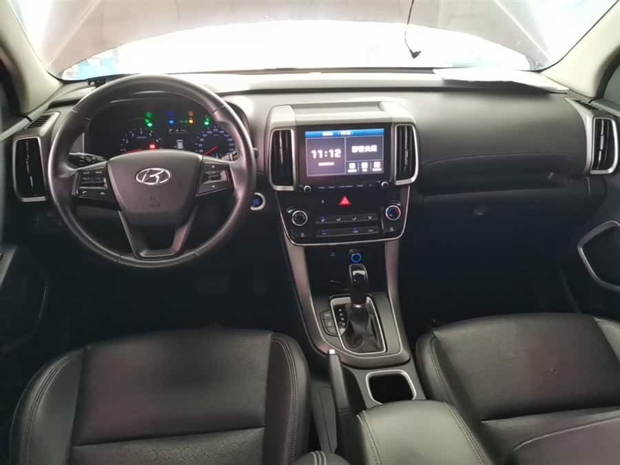 Hyundai ix35 2018 — фото 10