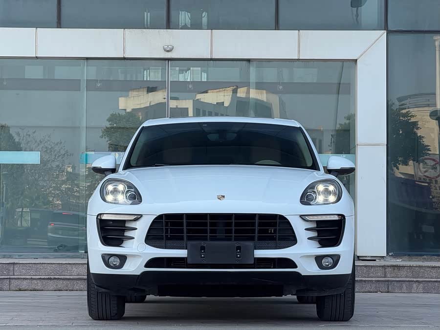 Porsche Macan 2014