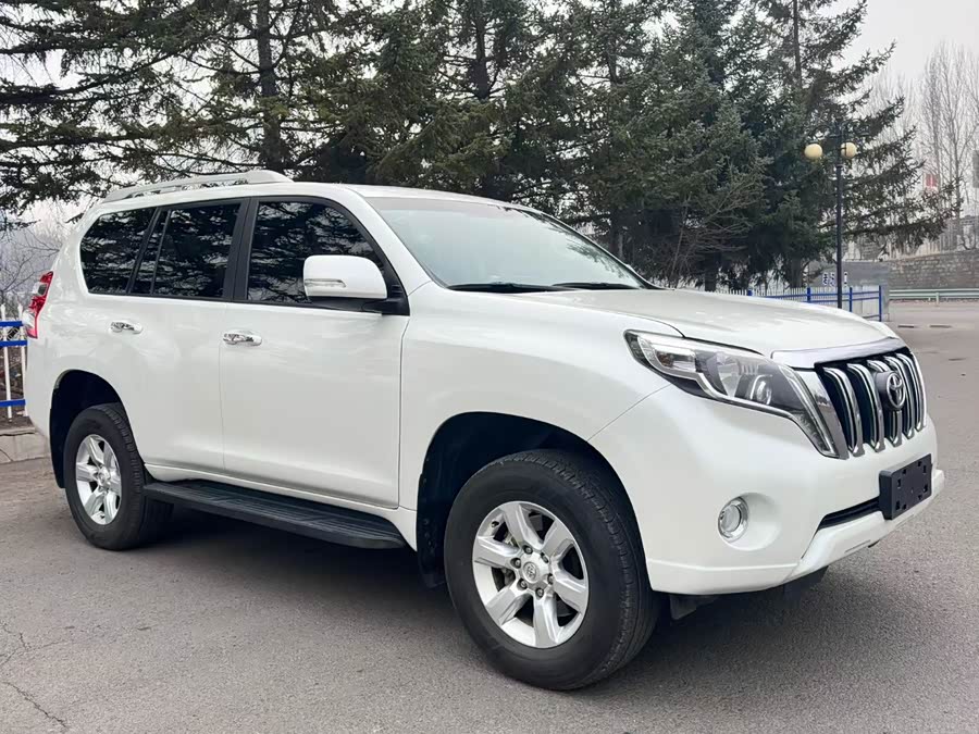Toyota Prado 2016