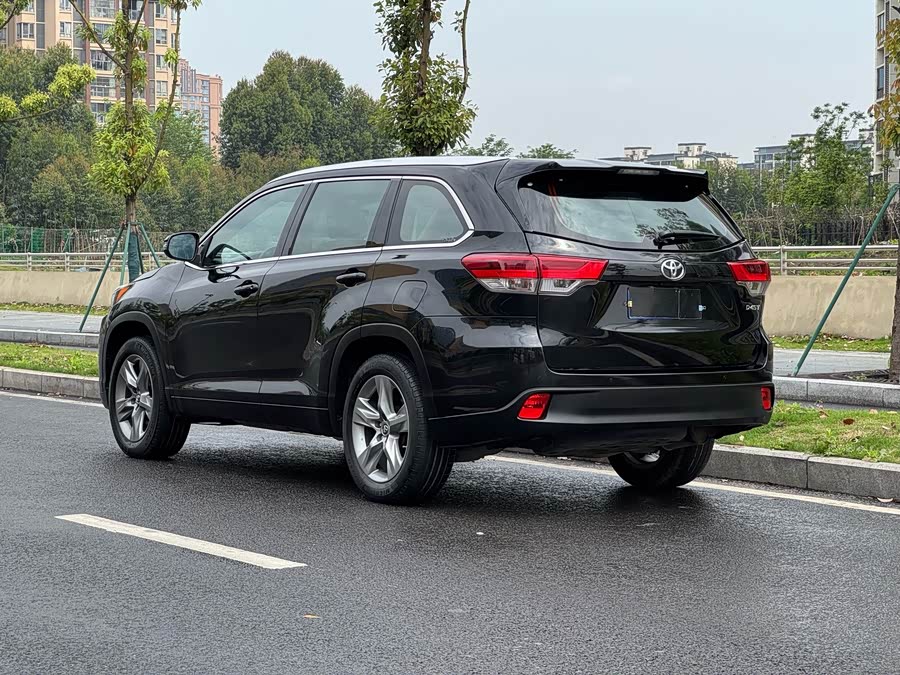 Toyota Highlander 2018 — фото 14