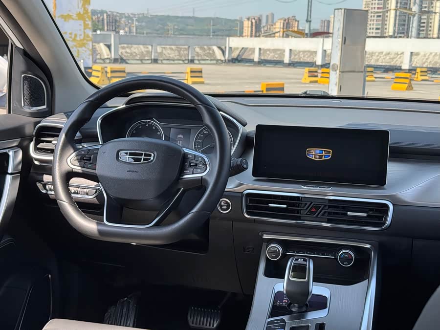 Geely Binyue 2019 — фото 13