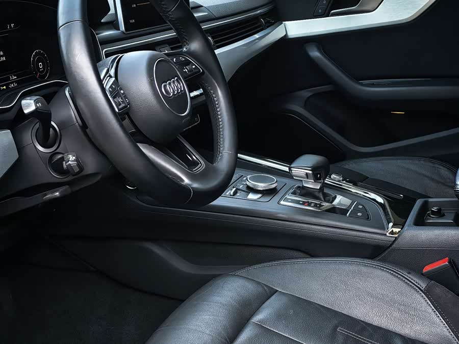 Audi A4L 2019