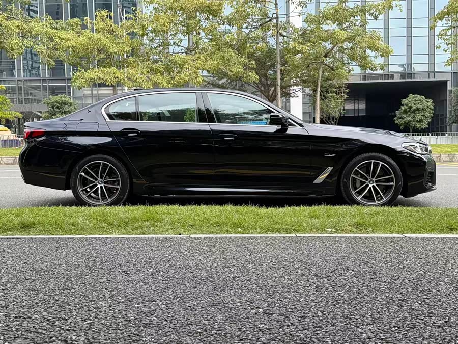BMW 5 Series New Energy 2022