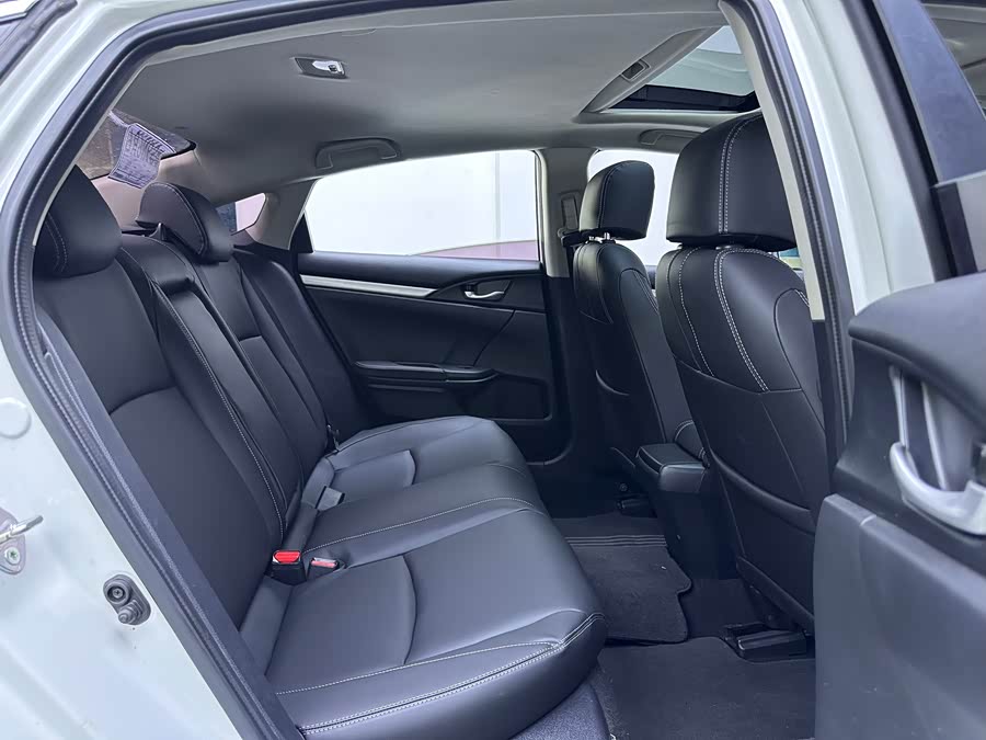 Honda Civic 2019 — фото 12