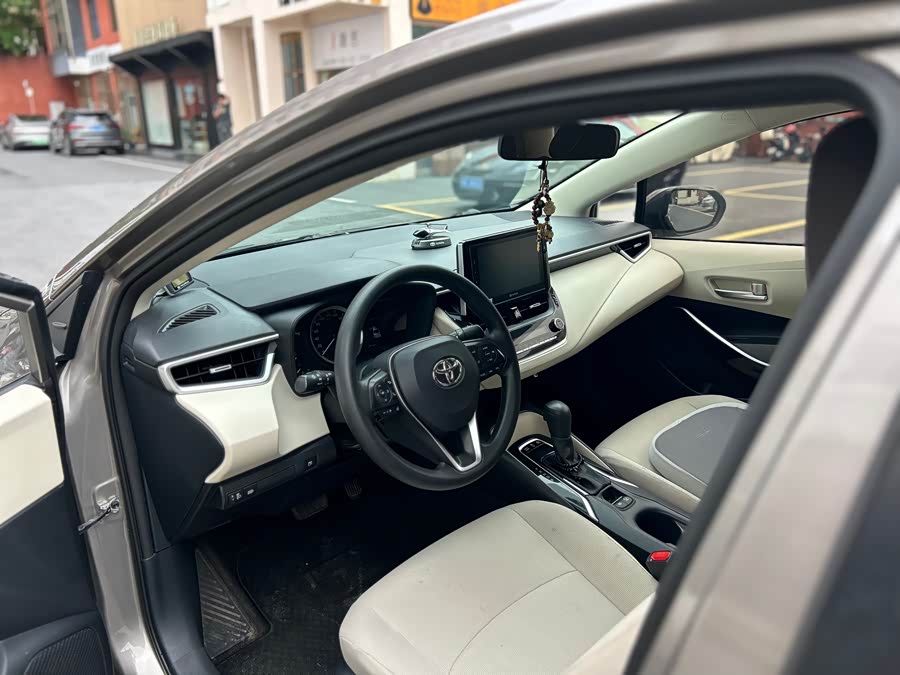 Toyota Corolla 2019 — фото 10