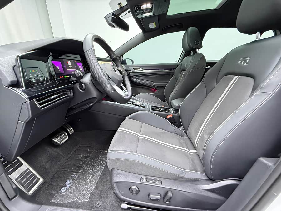Volkswagen Golf 2023