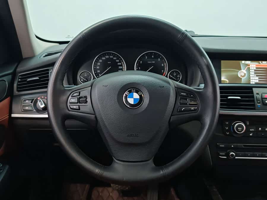 BMW X3 2013 — фото 22