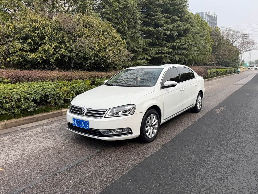 Volkswagen Magotan 2013