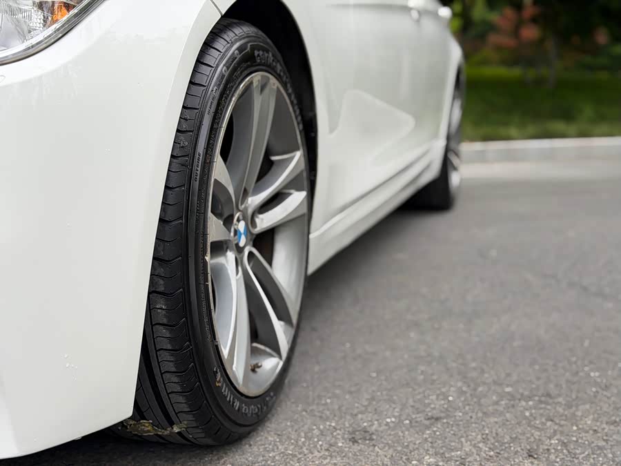 BMW 3 Series 2015 — фото 25